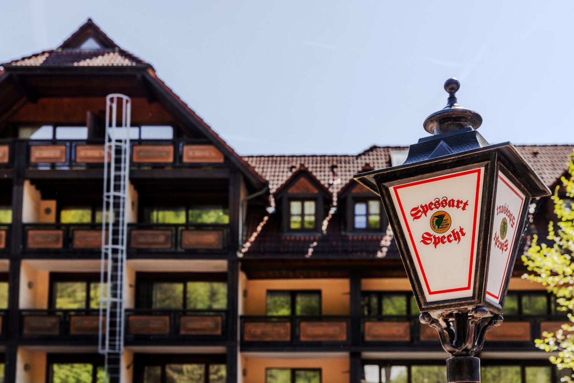 Landgasthof Zur Linde Heimbuchenthal Экстерьер фото